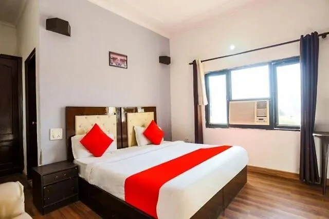 ** Hotel Tipsyy Inn 017 Gurgaon Indien