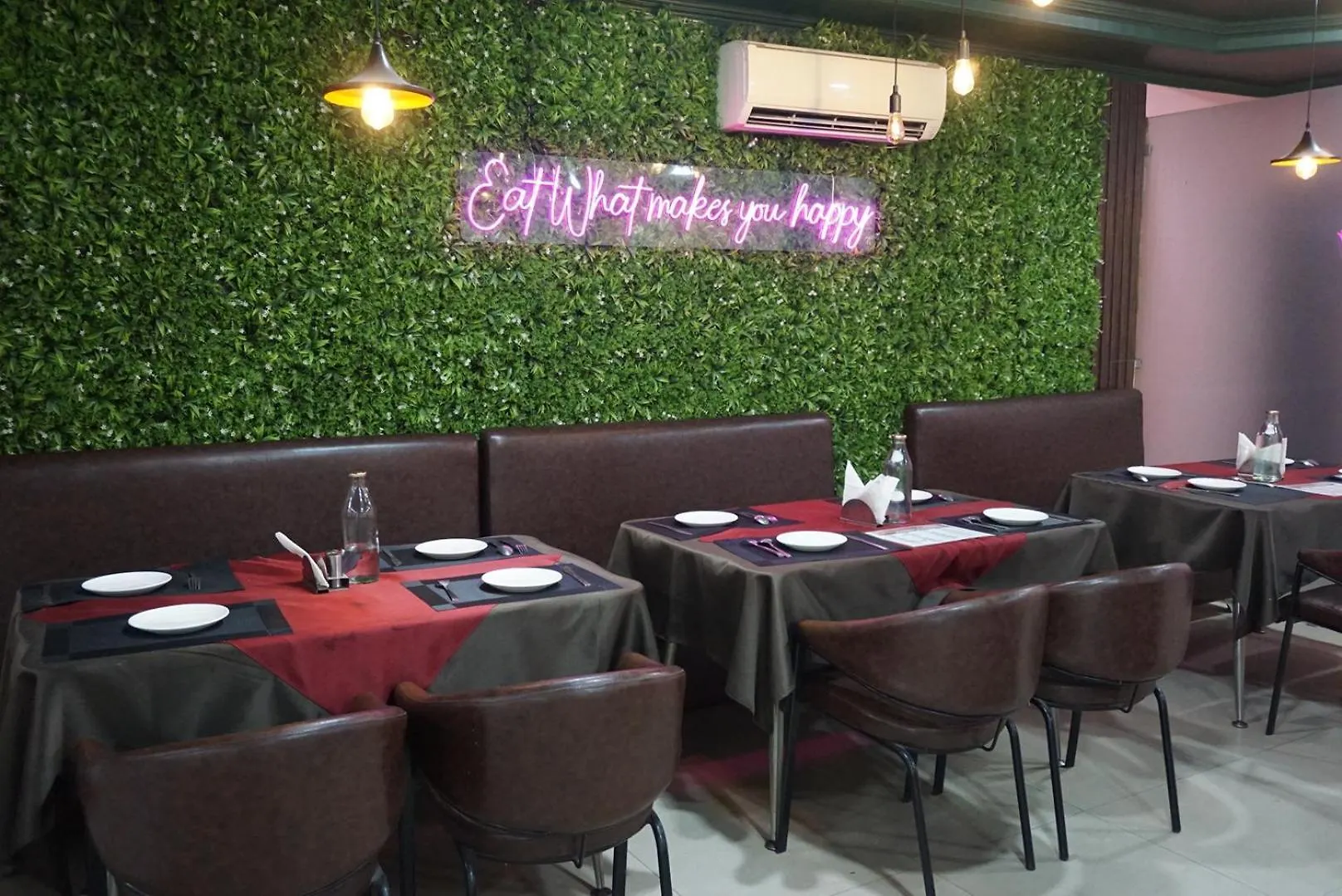 Hotel Tipsyy Inn 017 Gurgaon