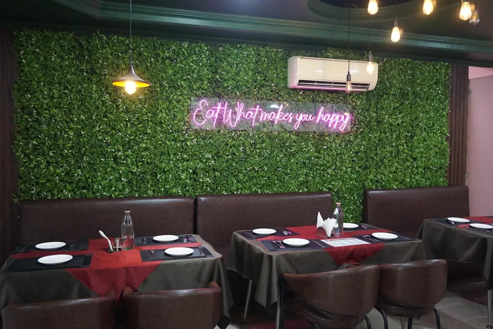 Tipsyy Inn 017 구르가온 2*,  인도